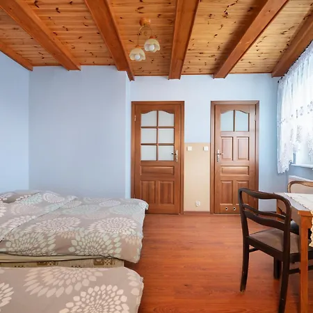 Dom Na Skarpie - Domek Z Kominkiem Dabrowka  Room photo