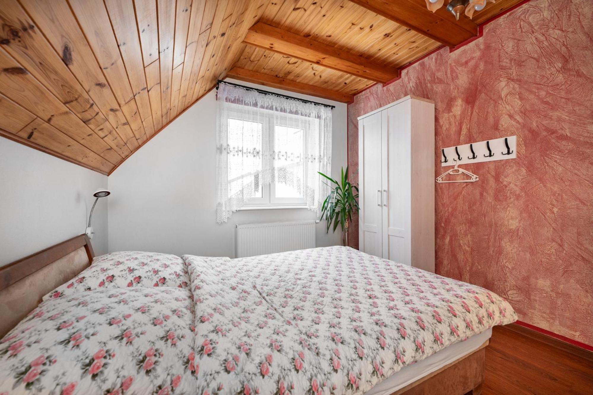Holiday home Dom Na Skarpie - Z Kominkiem Dabrowka (Koscierzyna)
